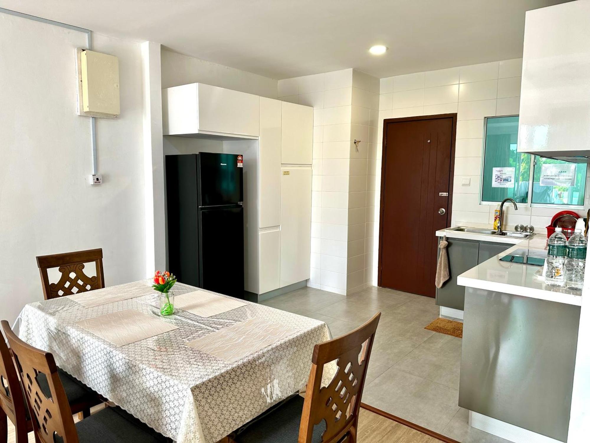 Springfield 3-Storey Cheerful Townhouse #Yoyo Homestay SDK Exterior foto